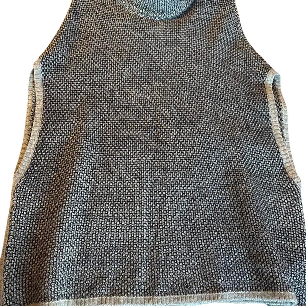 Gap blue and grey sweater vest Size M